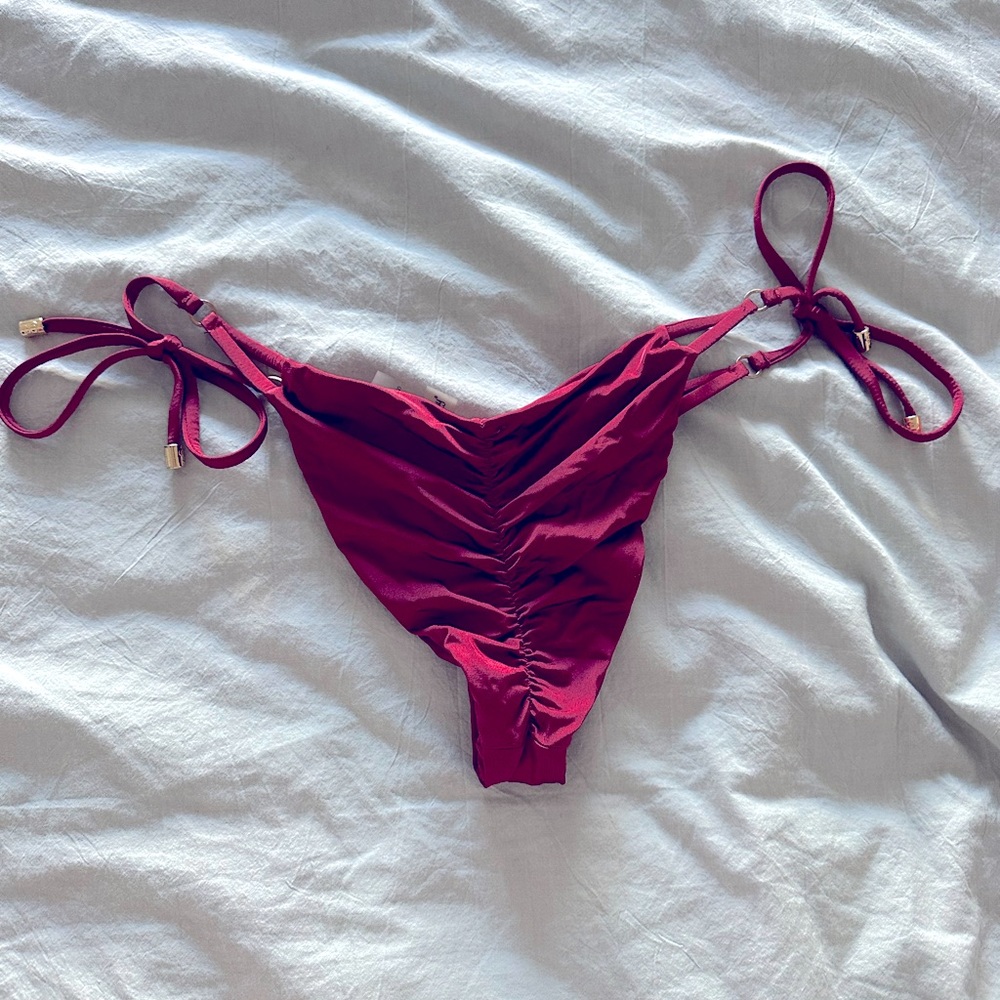 Beautiful beach bunny scrunch bottoms